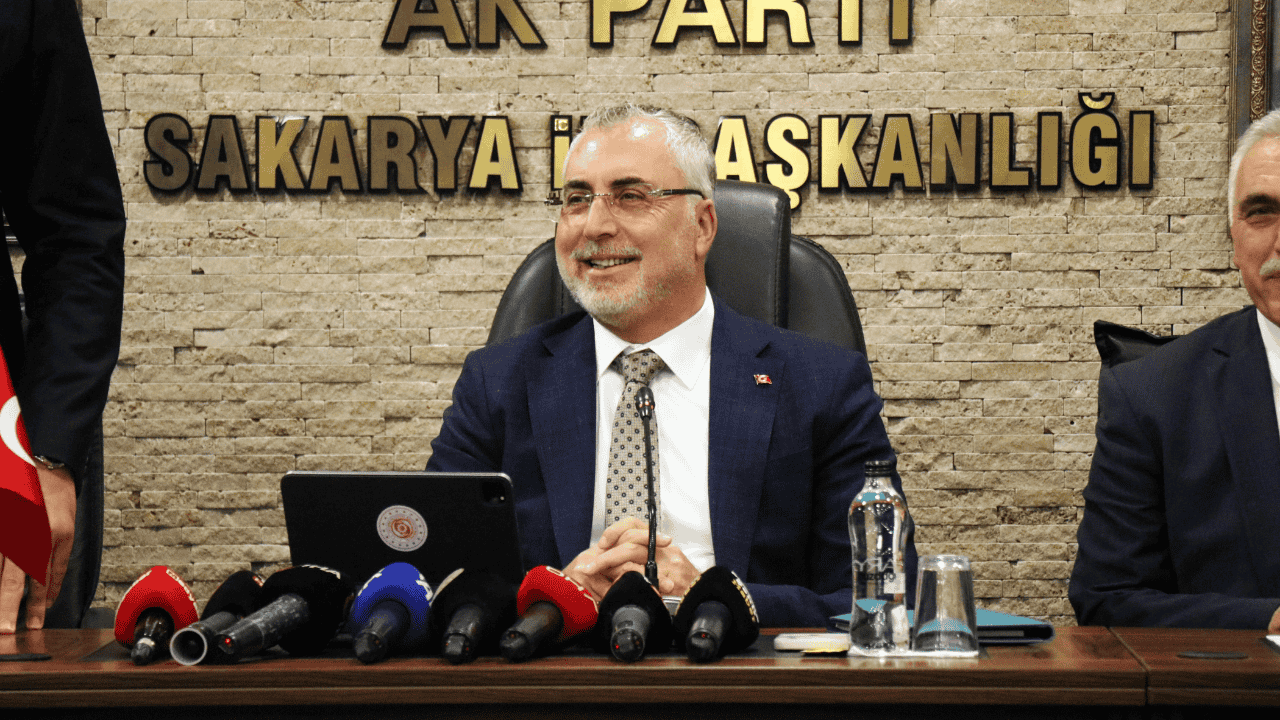 “İşsizlik Yüzde 8’e Geriledi, Ekonomimiz 20 Çeyrektir Büyüyor" - Sayfa 2