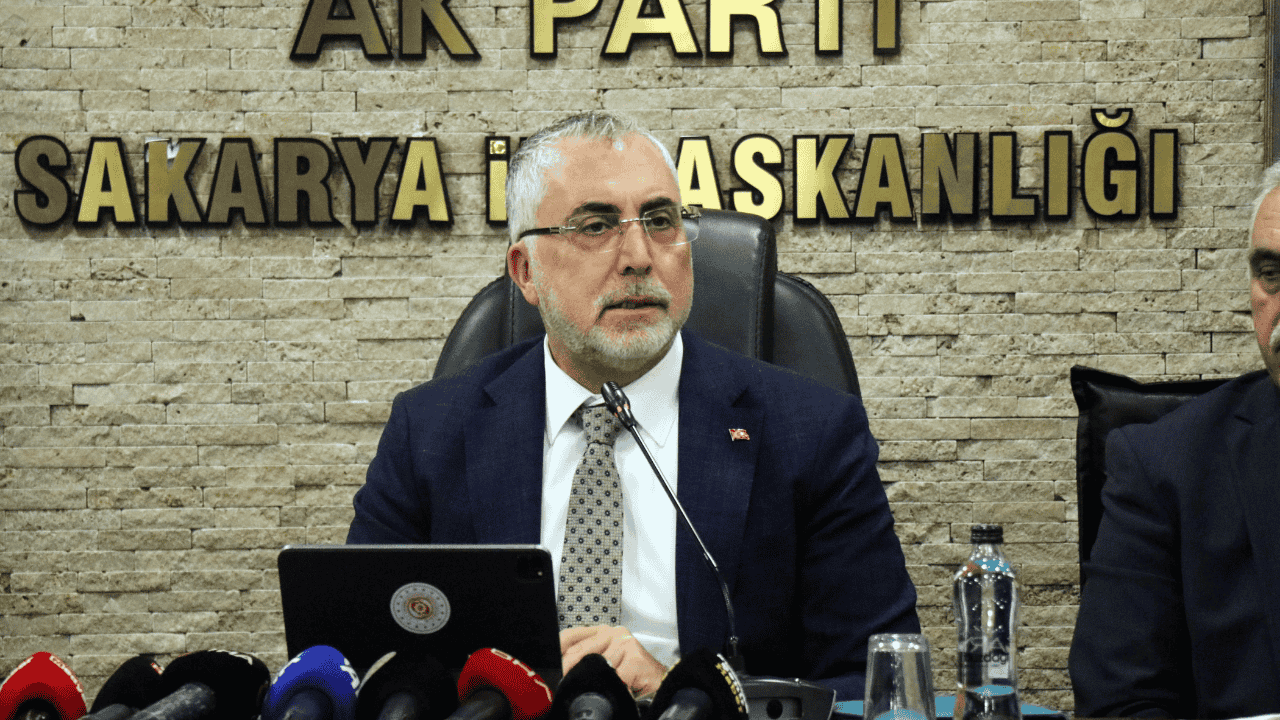 “İşsizlik Yüzde 8’e Geriledi, Ekonomimiz 20 Çeyrektir Büyüyor" - Sayfa 3