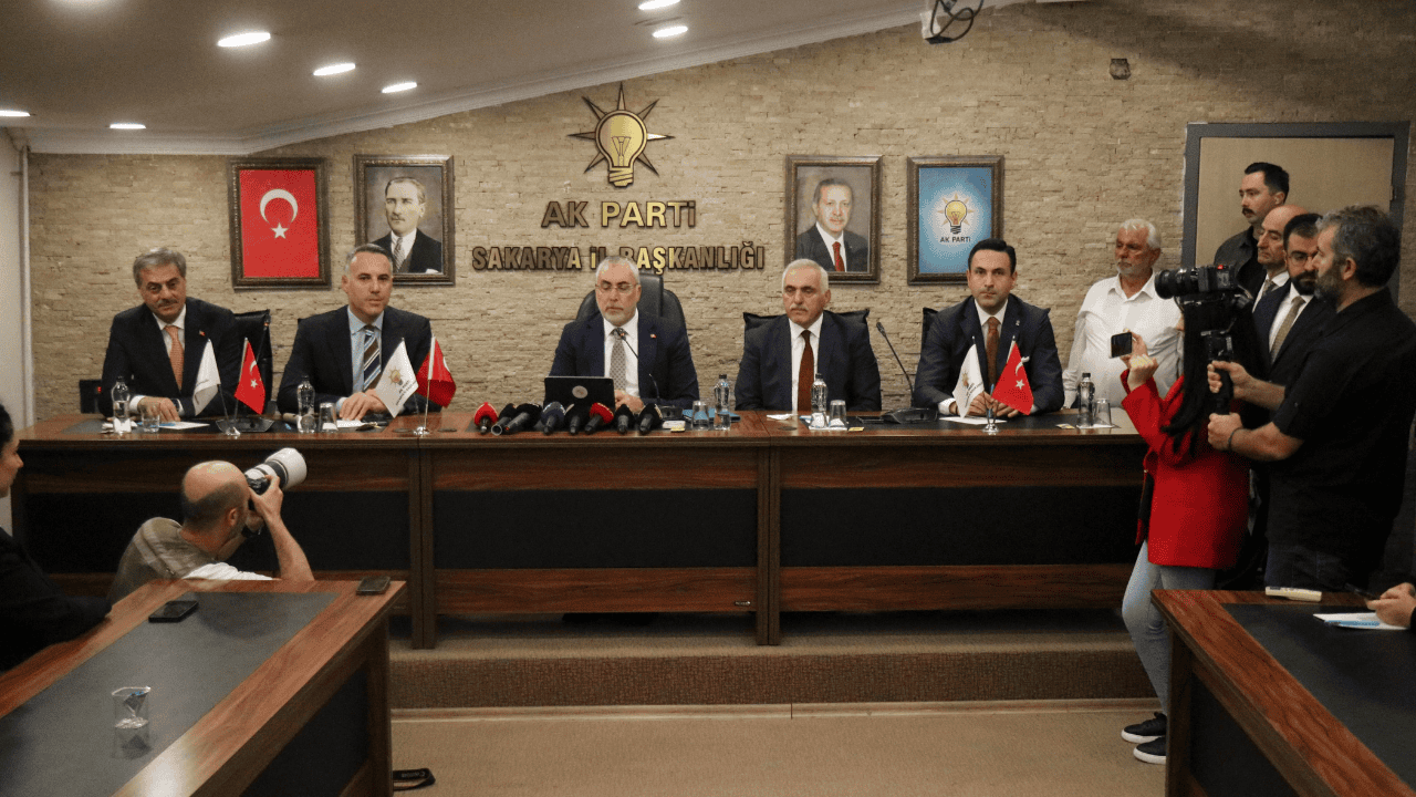 “İşsizlik Yüzde 8’e Geriledi, Ekonomimiz 20 Çeyrektir Büyüyor" - Sayfa 4