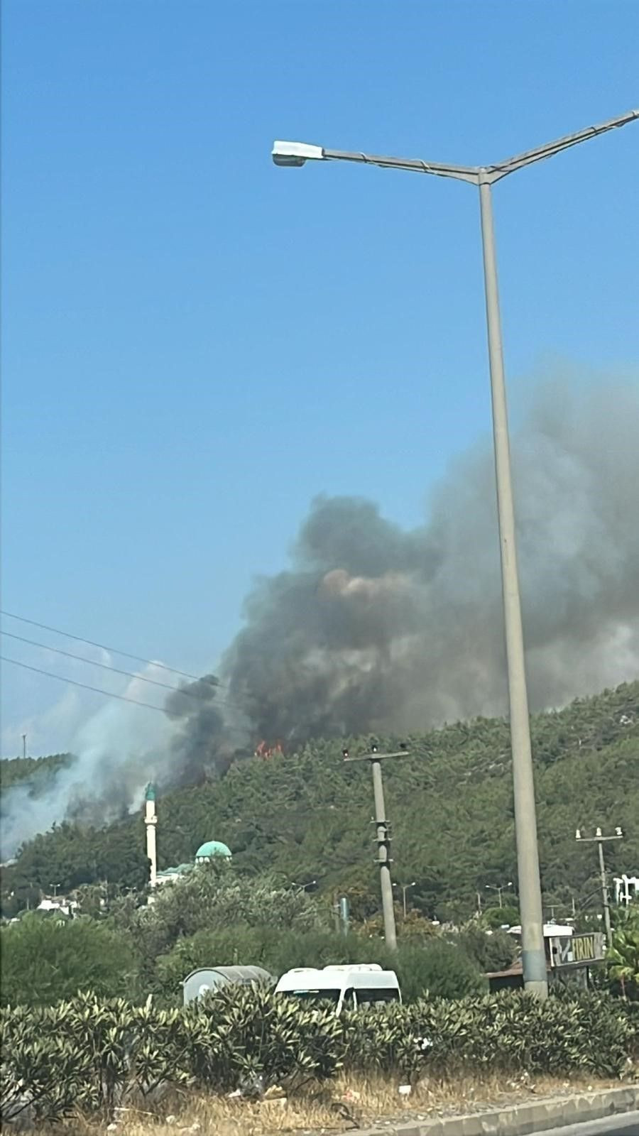 Bodrum’da Orman Yangını: Havadan ve Karadan Müdahale Sürüyor - Sayfa 2