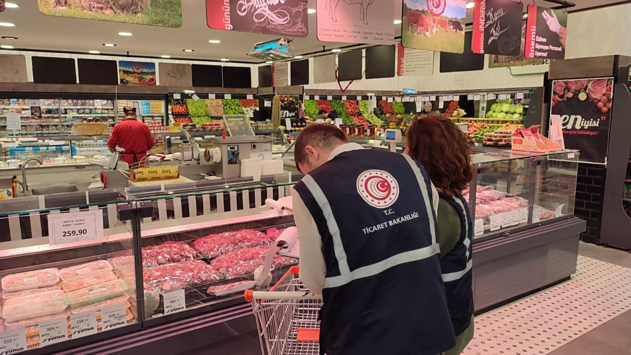 Ticaret Bakanlığı’ndan Ülke Genelinde Gıda ve Market Denetimleri - Sayfa 4