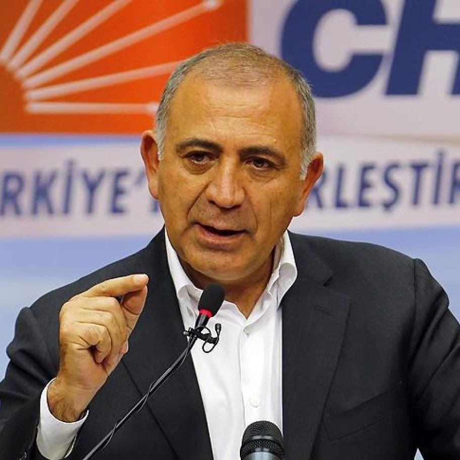 CHP İstanbul İl Başkanlığı Önünde Gergin Bekleyiş - Sayfa 2