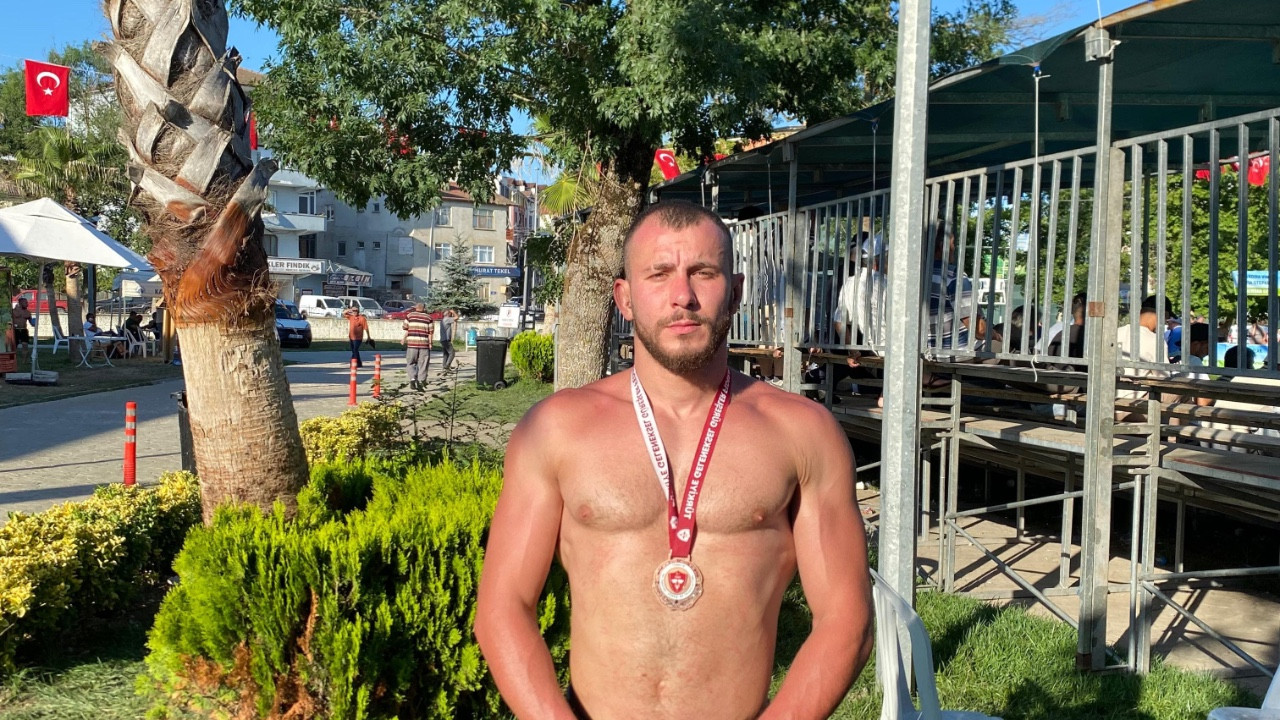 Büyükşehir Sporcularından Atletizm ve Güreşte Çifte Başarı