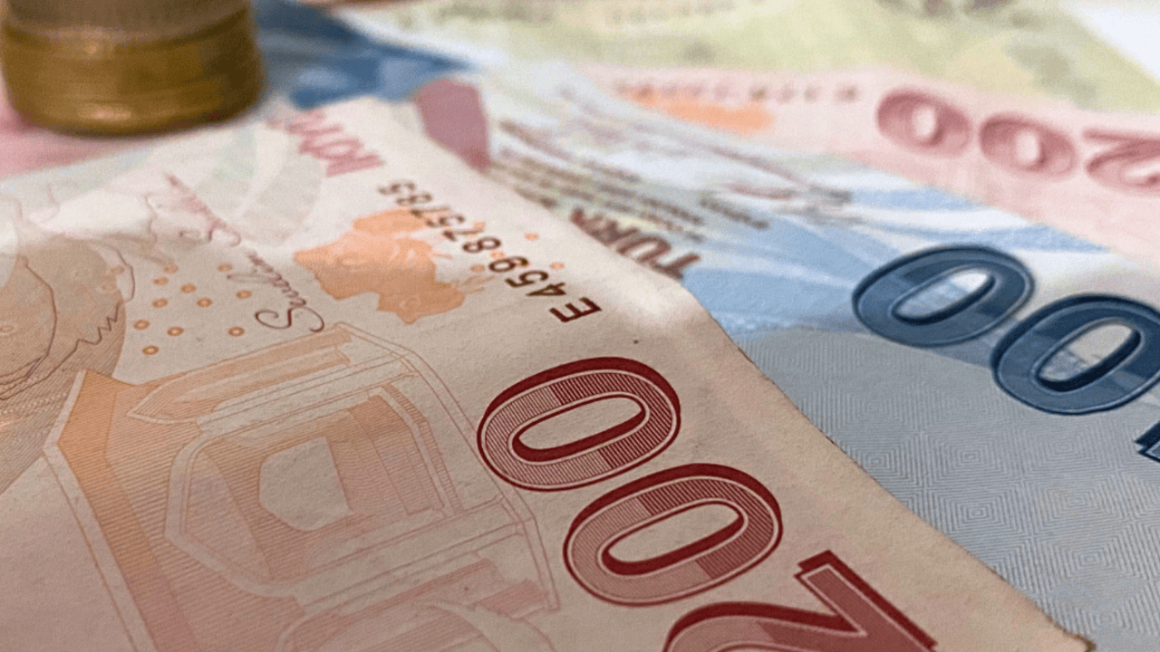 Politika faizi yüzde 40,5’e düştü - Sayfa 3