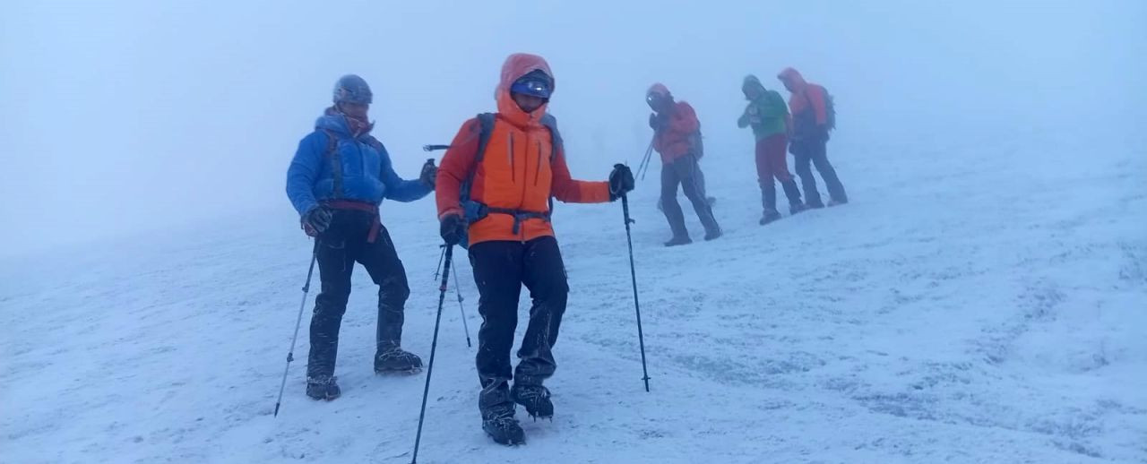 Ağrı Dağı’nda Fırtına Dağcılara Zor Anlar Yaşattı - Sayfa 1