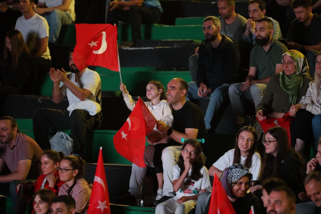 12 Dev Adam’ın Final Maçı Millet Bahçesi’nde Dev Ekrandan İzlenecek - Sayfa 7