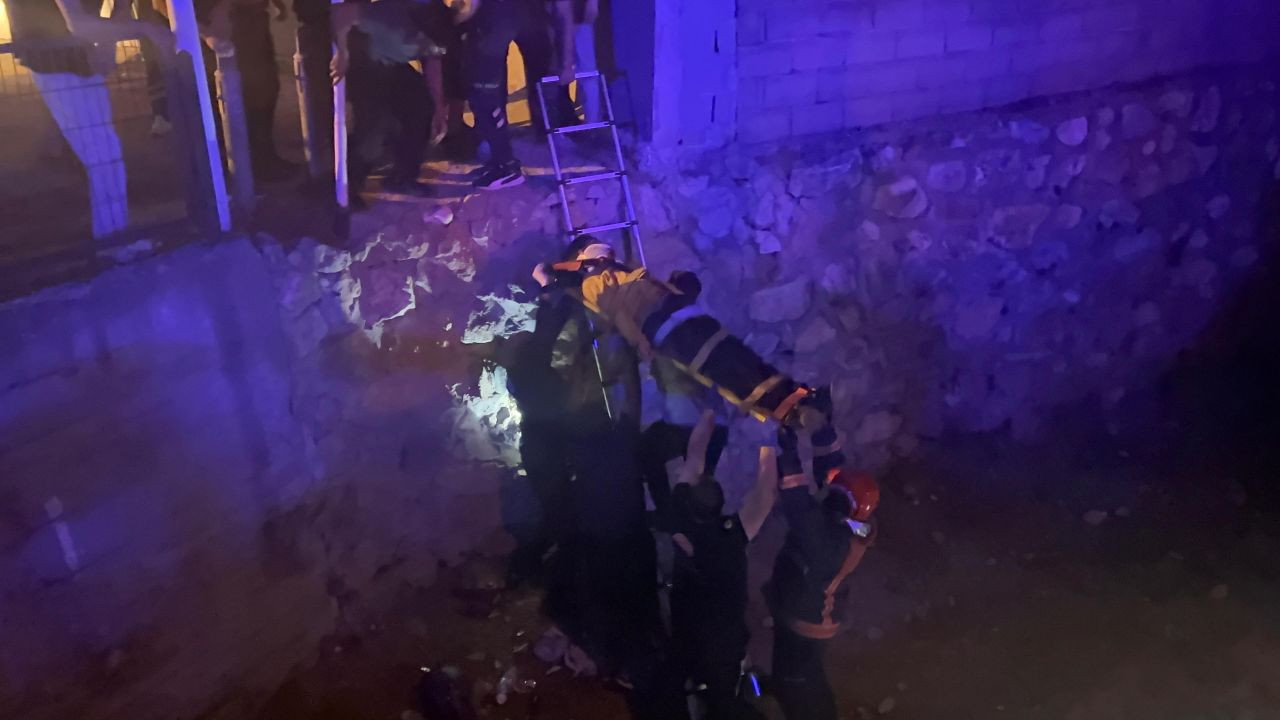 Pamukova’da Motosiklet Kazası: 16 Yaşındaki Genç Dereye Düştü - Sayfa 1
