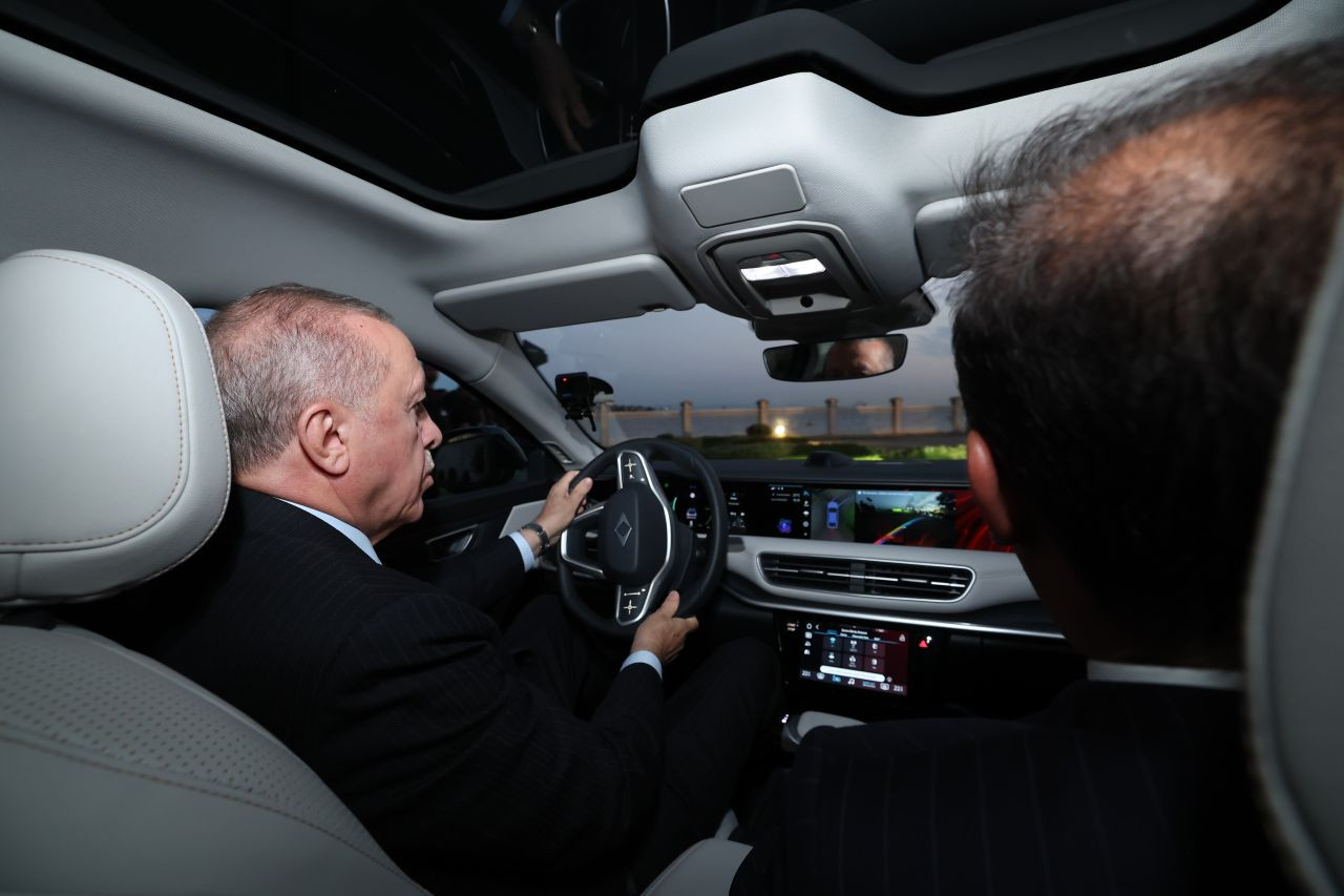 Cumhurbaşkanı Erdoğan’a Yeni TOGG T10F Hediye Edildi - Sayfa 3