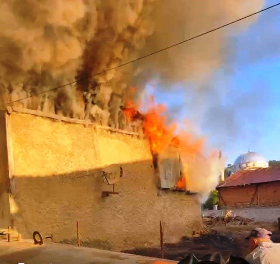 Kütahya'da Ahşap Evde Yangın Paniği - Sayfa 1