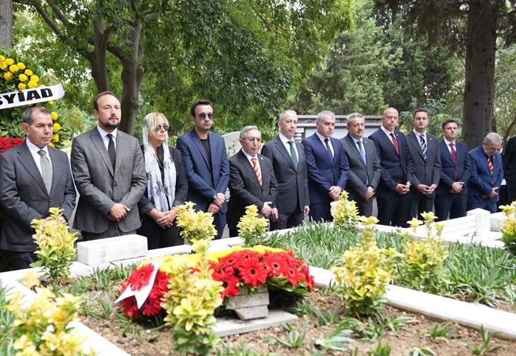 Metin Oktay Vefatının 34. Yılında Kabri Başında Anıldı - Sayfa 1