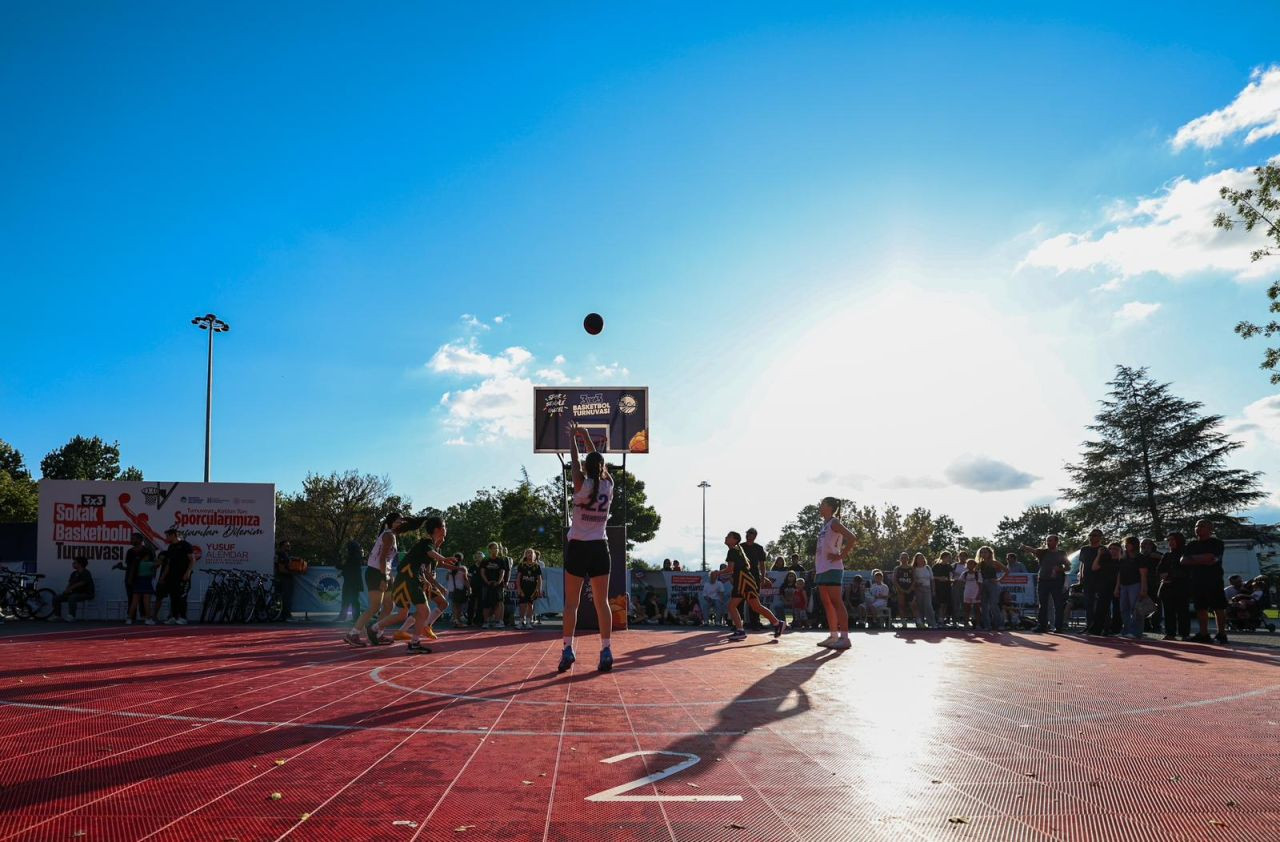 Sokakta Basketbol Şöleni: Tribünler Doldu, Heyecan Zirve Yaptı - Sayfa 4