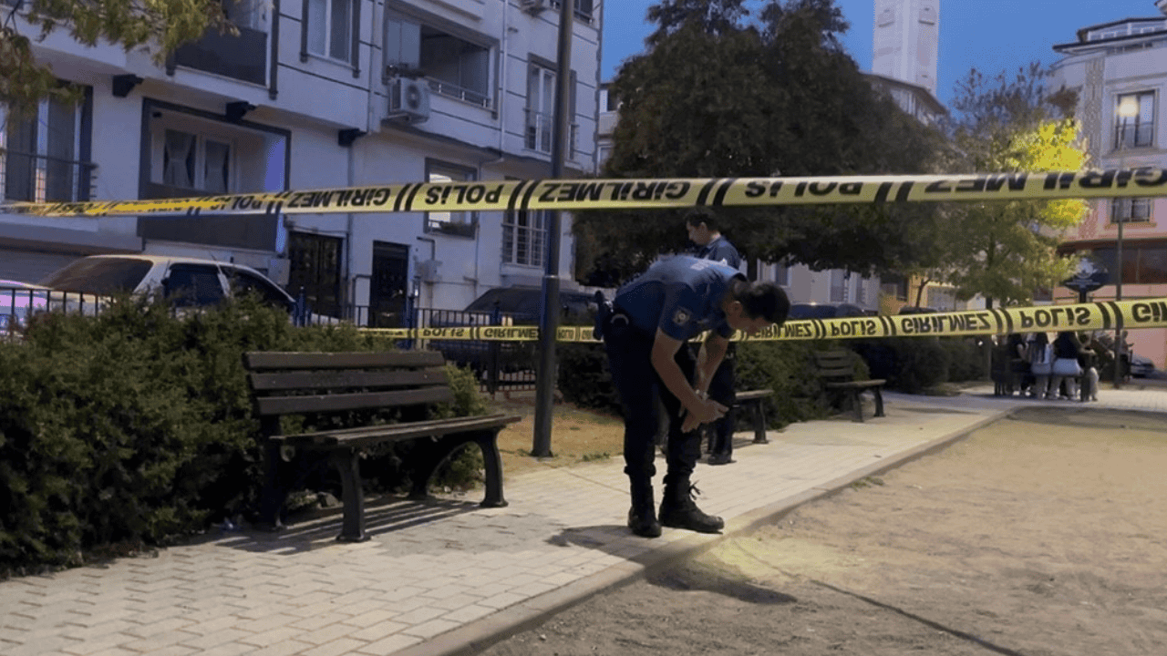 Oyun Parkında Dehşet: Çocuğa Yorgun Mermi İsabet Etti