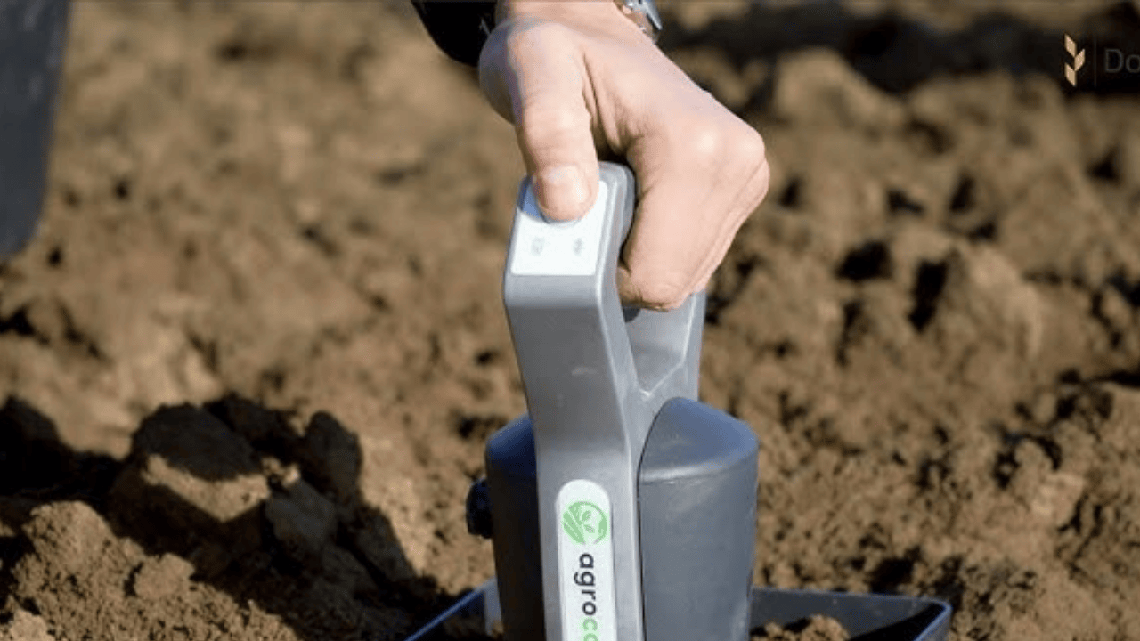 Toprağın Derinlemesine Analizi 15 Dakika İçinde Çiftçiye Ulaşacak