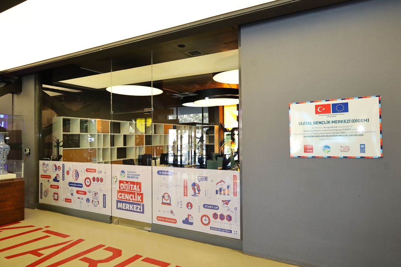 Dijital Gençlik Merkezi Kapılarını Açtı, Kayıtlar Başladı - Sayfa 2