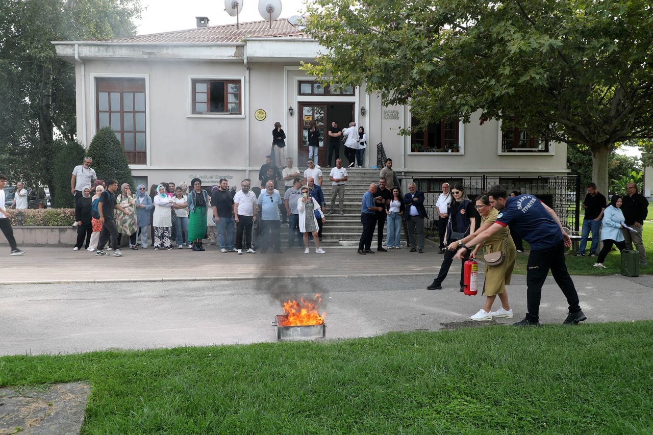 Büyükşehir’den Yangın Eğitimi - Sayfa 4