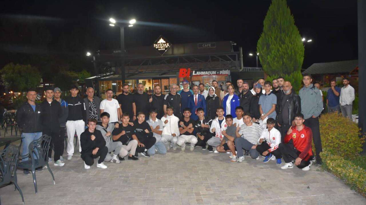 Erenler’de Bu Akşam Boks Heyecanı Yaşanacak