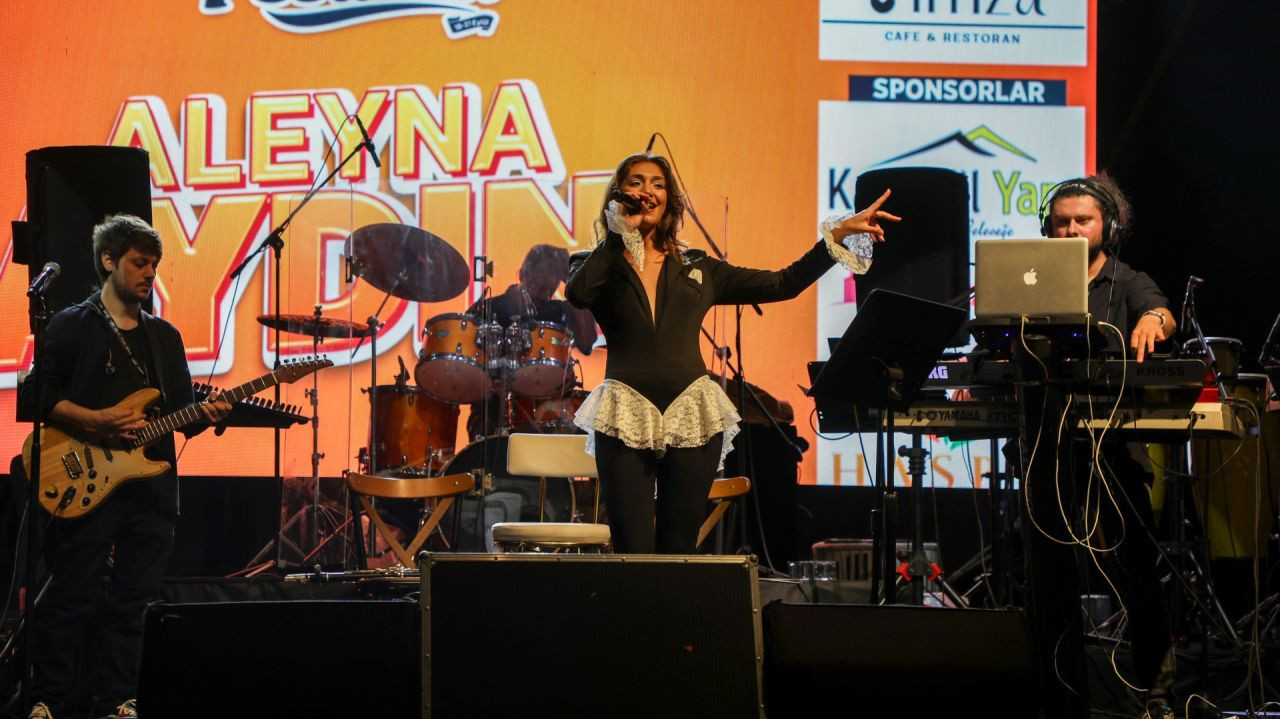 Ferizli’de Cengiz Kurtoğlu Rüzgârı: On Binlerce Kişi Tek Yürek Oldu - Sayfa 2