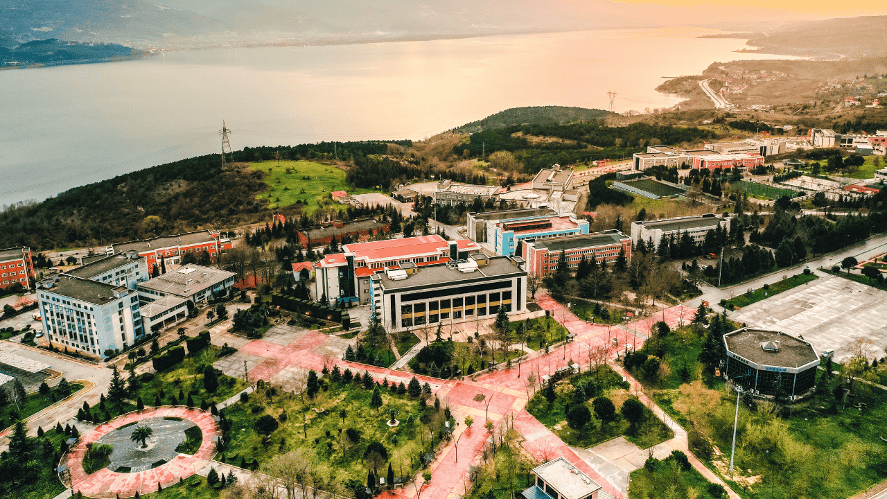 Prof. Dr. Hamza Al “Geleceğin Dünyasını Şekillendirecek Bireyleri Yetiştirmeye Devam Edeceğiz” - Sayfa 1
