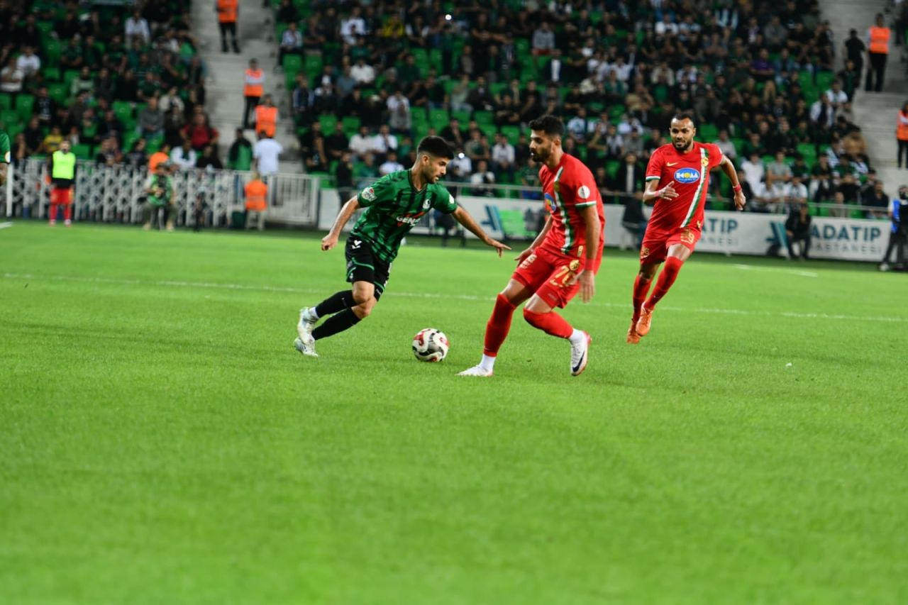 Sakaryaspor’dan Altın Geri Dönüş! - Sayfa 6