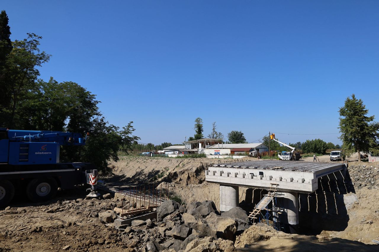 Akyazı ile Hendek Arasında Ulaşım Köprüsü Yükseliyor - Sayfa 2