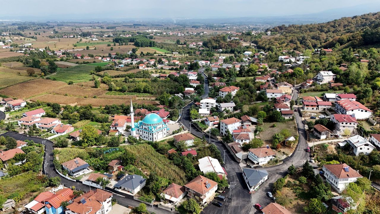 Akyazı’da Binlerce Kişiyi İlgilendiren Asfalt Hamlesi - Sayfa 2