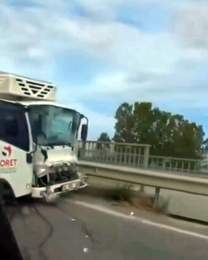 Akyazı D-100’de Kamyonet Kazası: 2 Yaralı - Sayfa 3