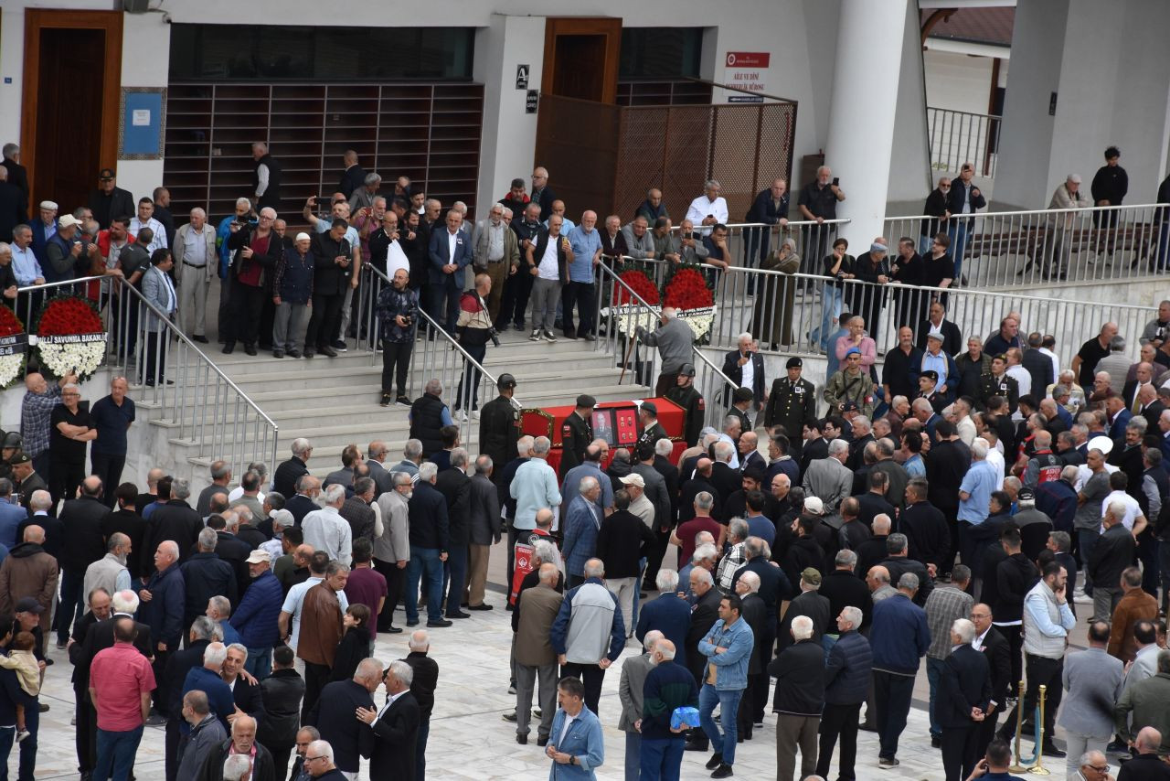 Eski Jandarma Genel Komutanı Rasim Betir Son Yolculuğuna Uğurlandı - Sayfa 4