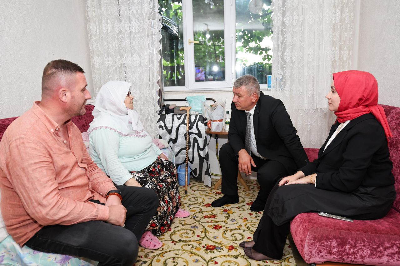Başkan Çelik'ten Yaşlılara Vefa Ziyareti - Sayfa 4