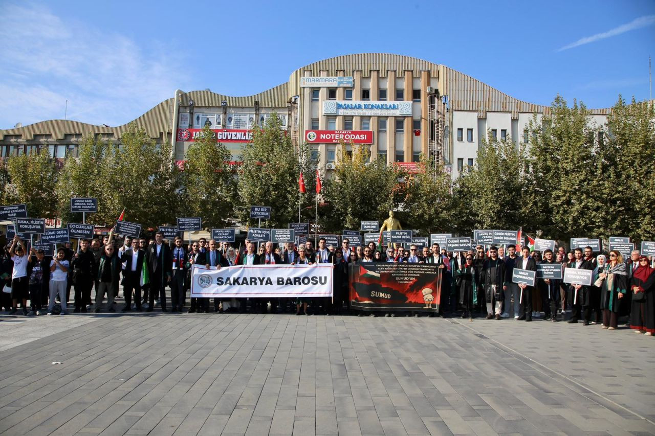 Sakarya Barosu Gazze için Yürüdü: Sessizlik Suça Ortak Olmaktır - Sayfa 1