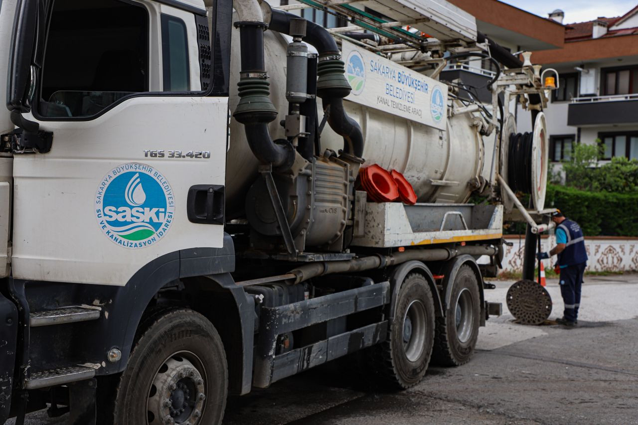 SASKİ Kuvvetli Yağış Uyarılarına Karşı Altyapı Temizliği İçin Sahada - Sayfa 1