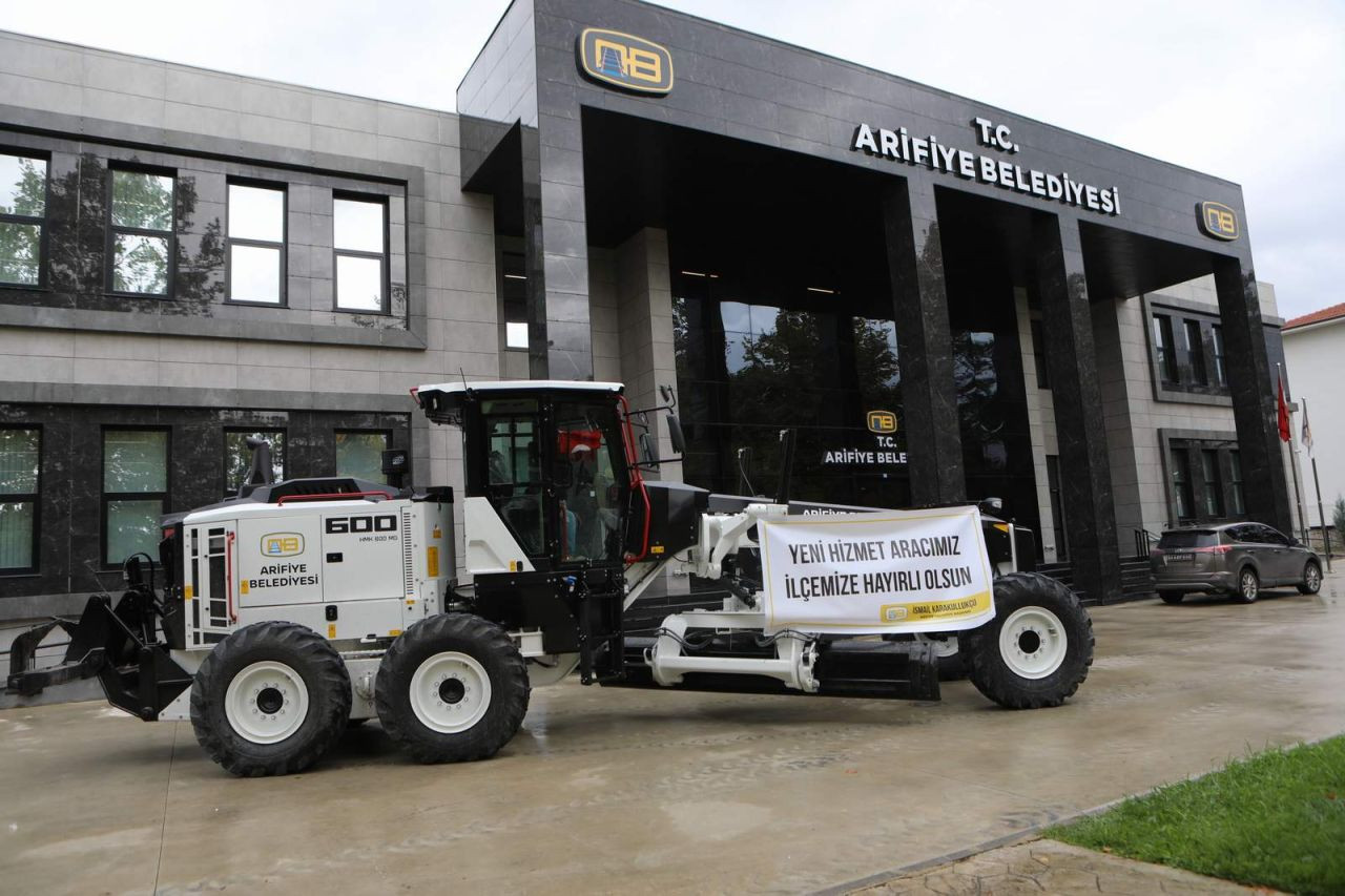 Arifiye Belediyesine Bakanlıktan Greyder Desteği - Sayfa 2