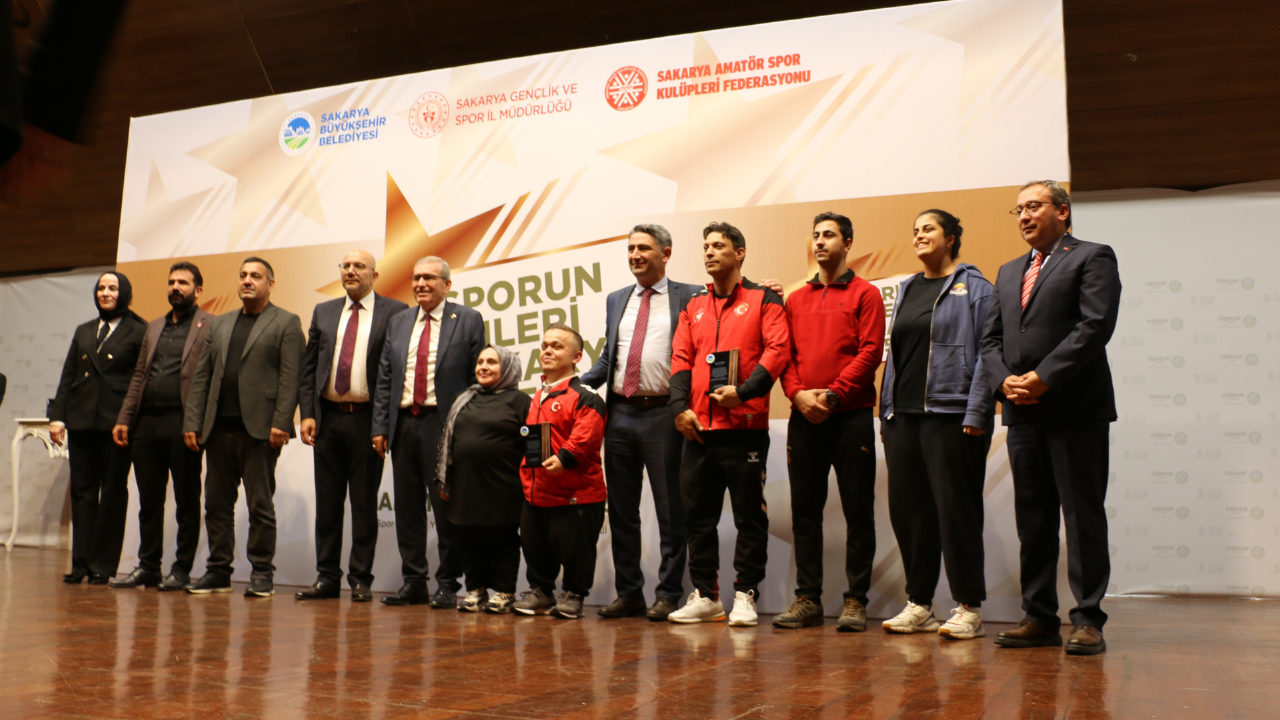 Ödüller Sporculara Teslim Edildi - Sayfa 10
