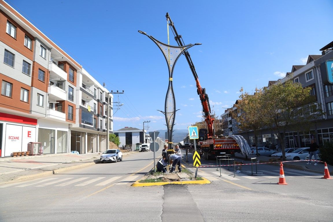 Hendek’te Yıldırım Beyazıt Caddesi Işıl Işıl Olacak - Sayfa 2