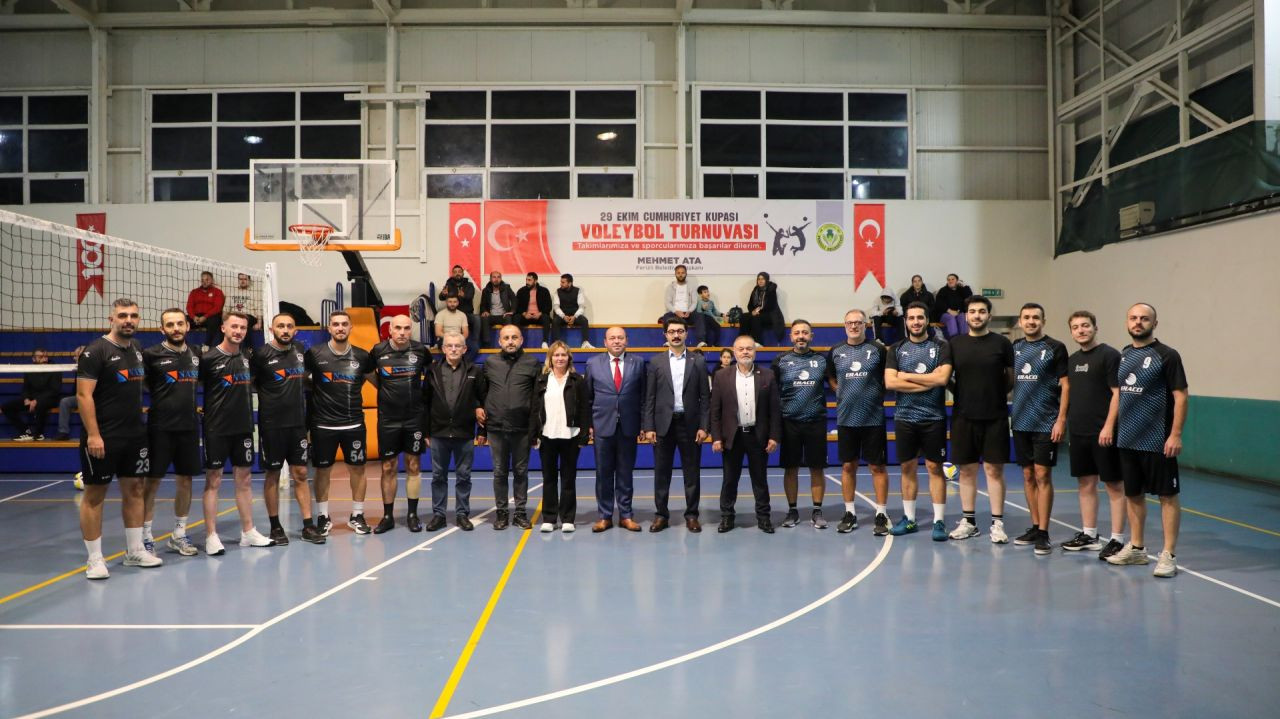 Ferizli’de 29 Ekim Cumhuriyet Kupası Voleybol Turnuvası Başladı - Sayfa 2