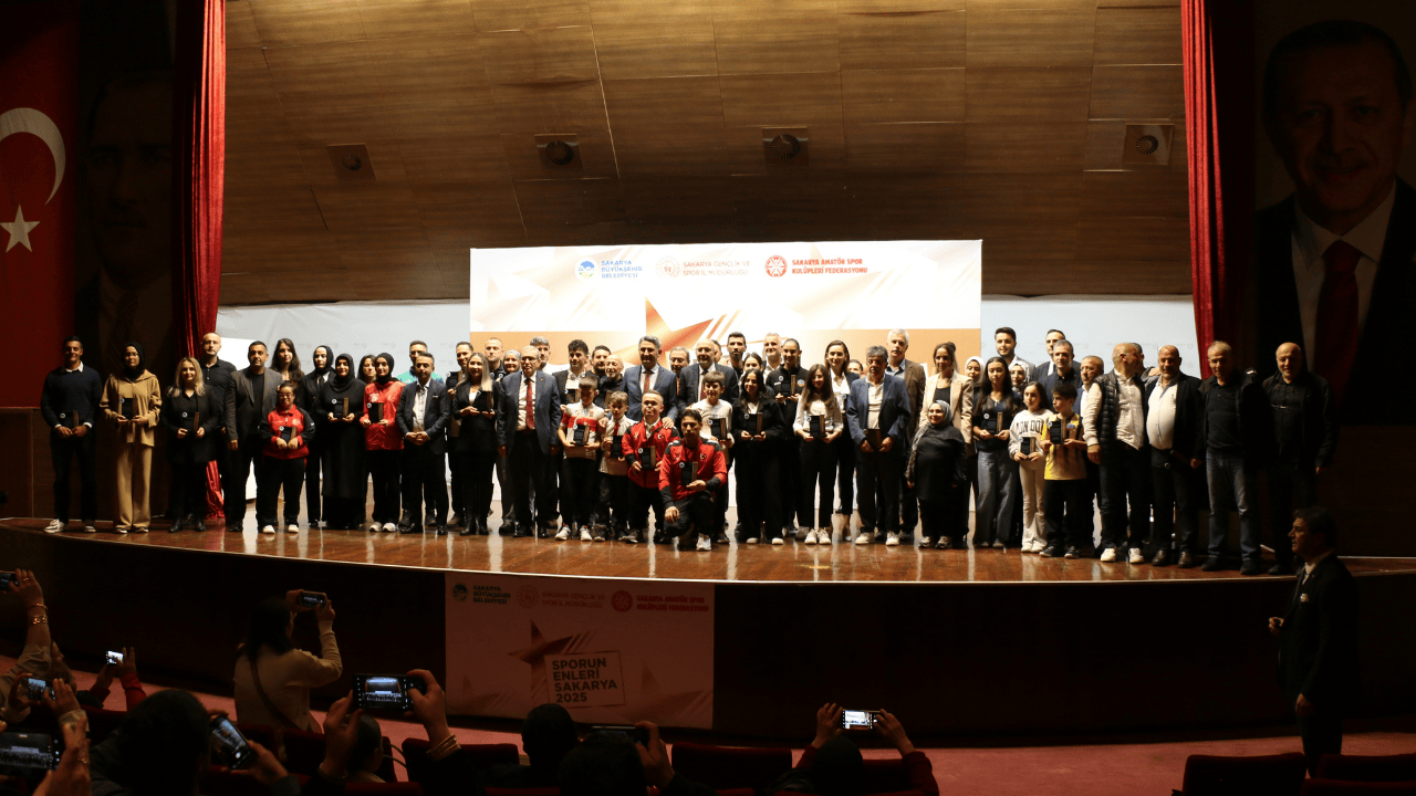 Ödüller Sporculara Teslim Edildi - Sayfa 8