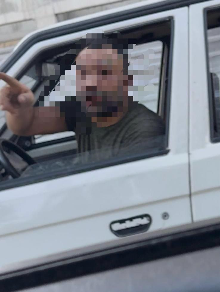 Kayseri’de Trafikte Kadınlara Saldırı - Sayfa 1