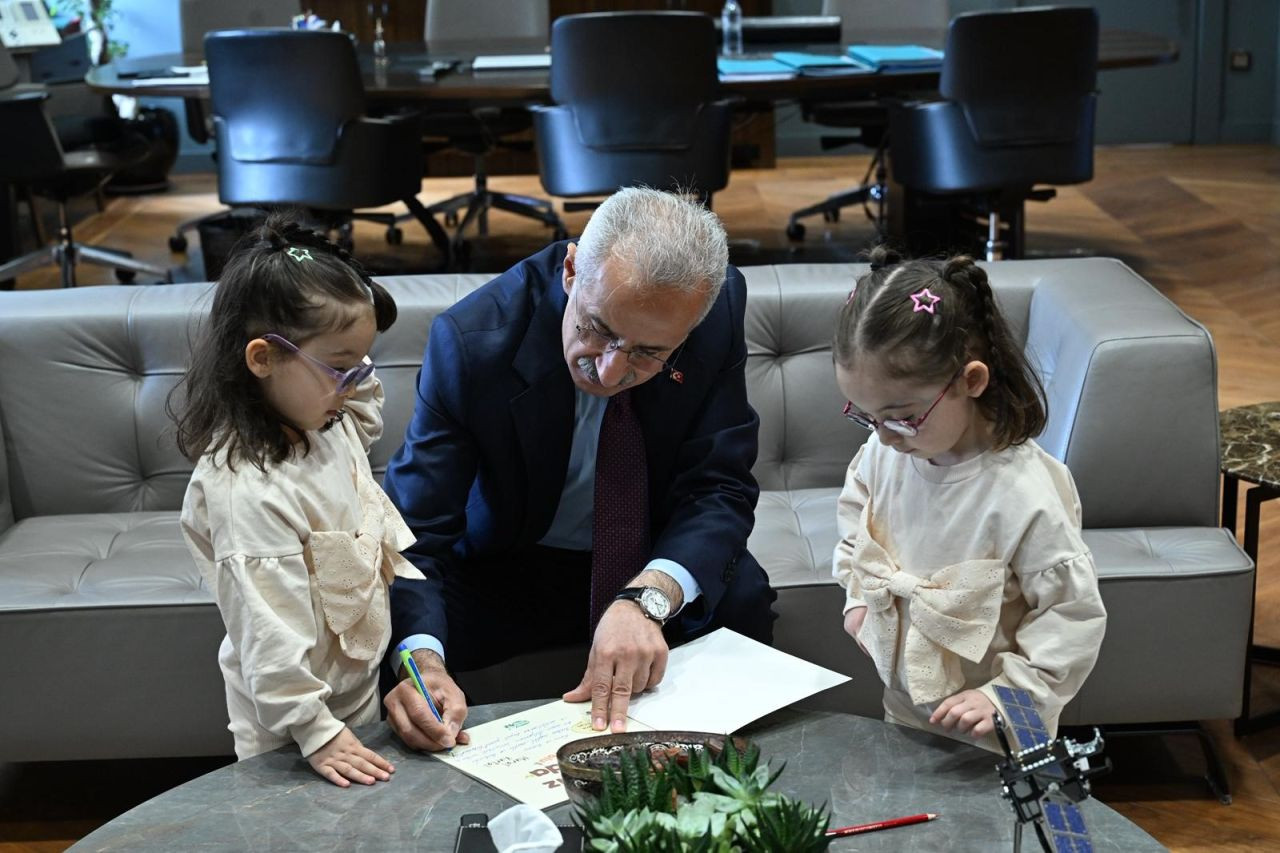 Bakan Uraloğlu'ndan Minik Havacılara Büyük Jest - Sayfa 4