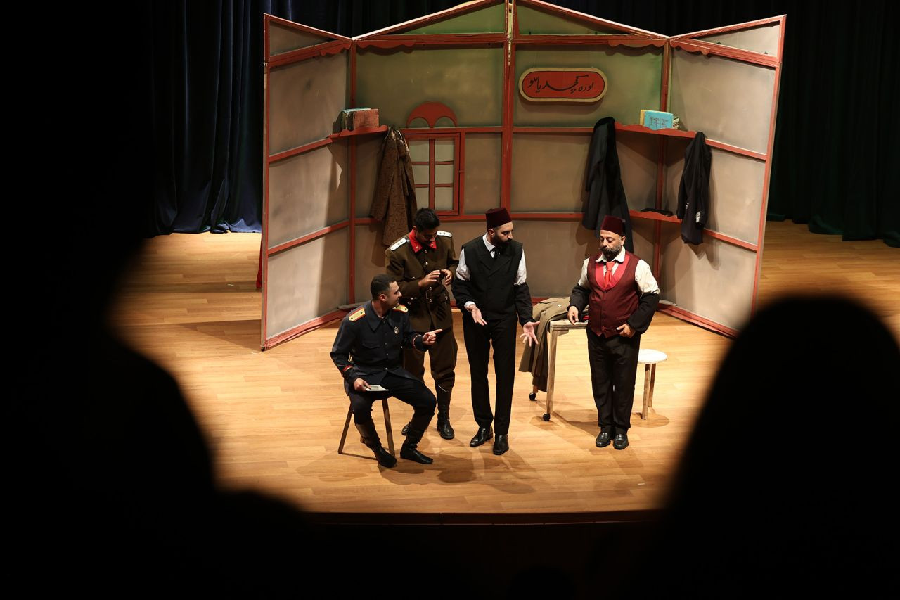 Sakarya’da Tiyatro Perdesine Görkemli Açılış - Sayfa 1