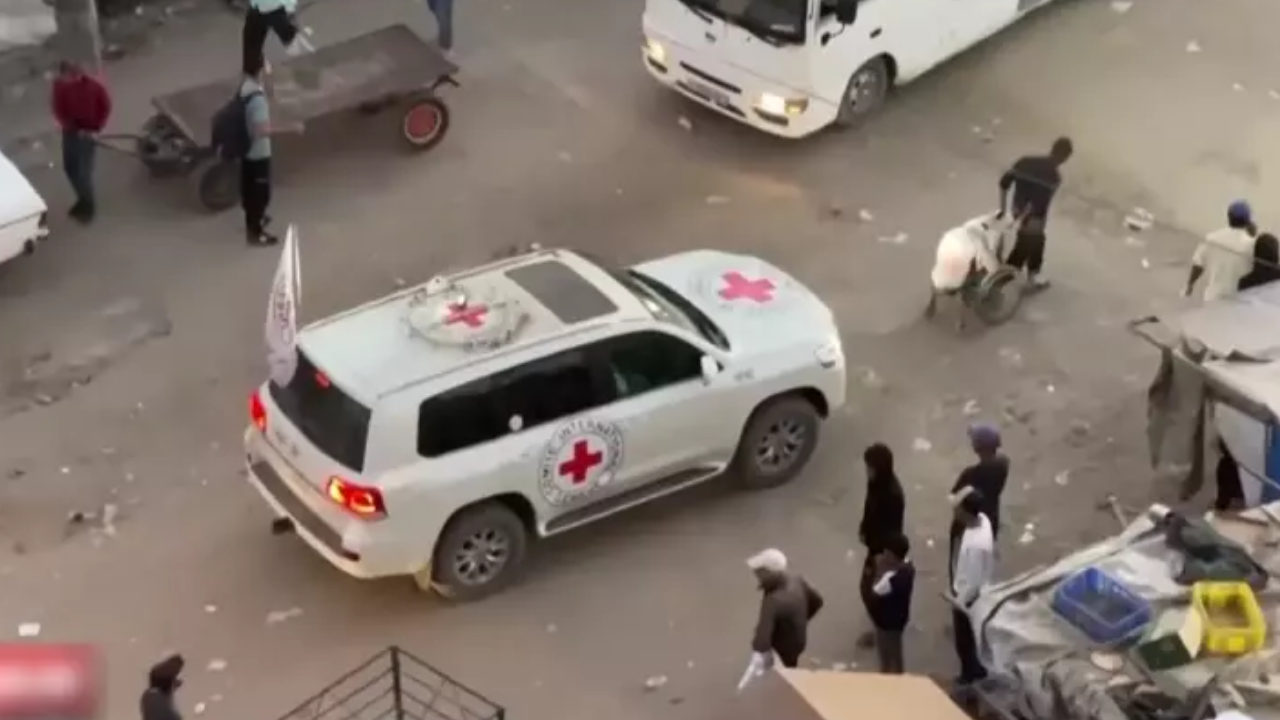 Gazze’de Tarihi Takas Başladı: 7 Rehine Kızılhaç’a Teslim Edildi - Sayfa 3