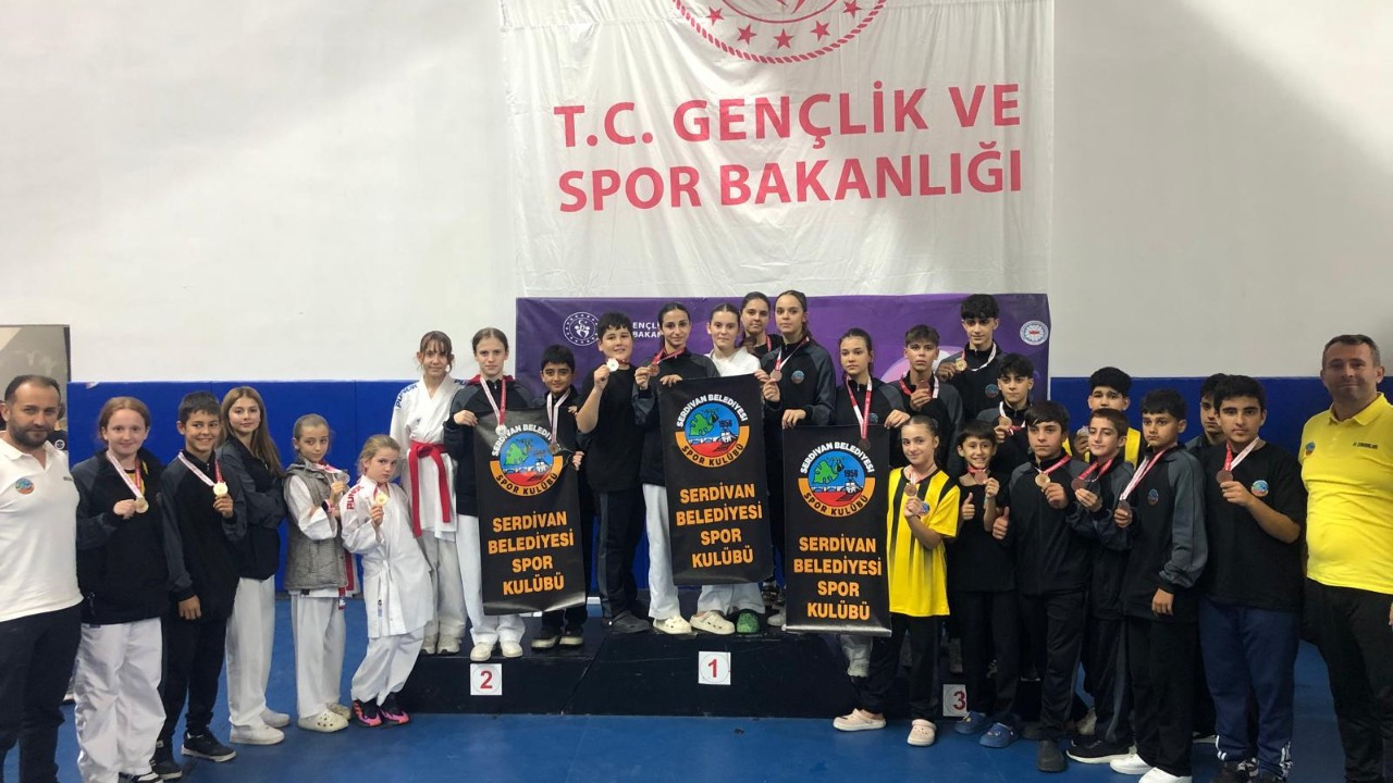 Serdivan Belediyesi Karate Takımı Şampiyonada Tarih Yazdı