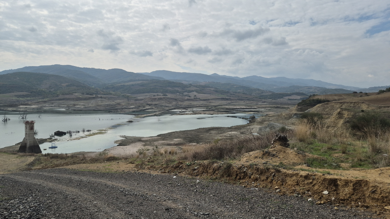Naip Barajı’nda Su Seviyesi Ölü Hacme İndi, Kuraklık Alarm Veriyor - Sayfa 3