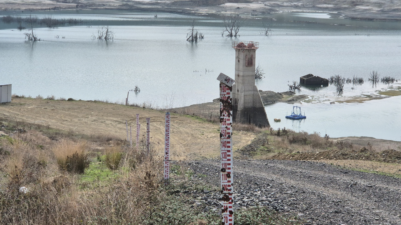Naip Barajı’nda Su Seviyesi Ölü Hacme İndi, Kuraklık Alarm Veriyor - Sayfa 2