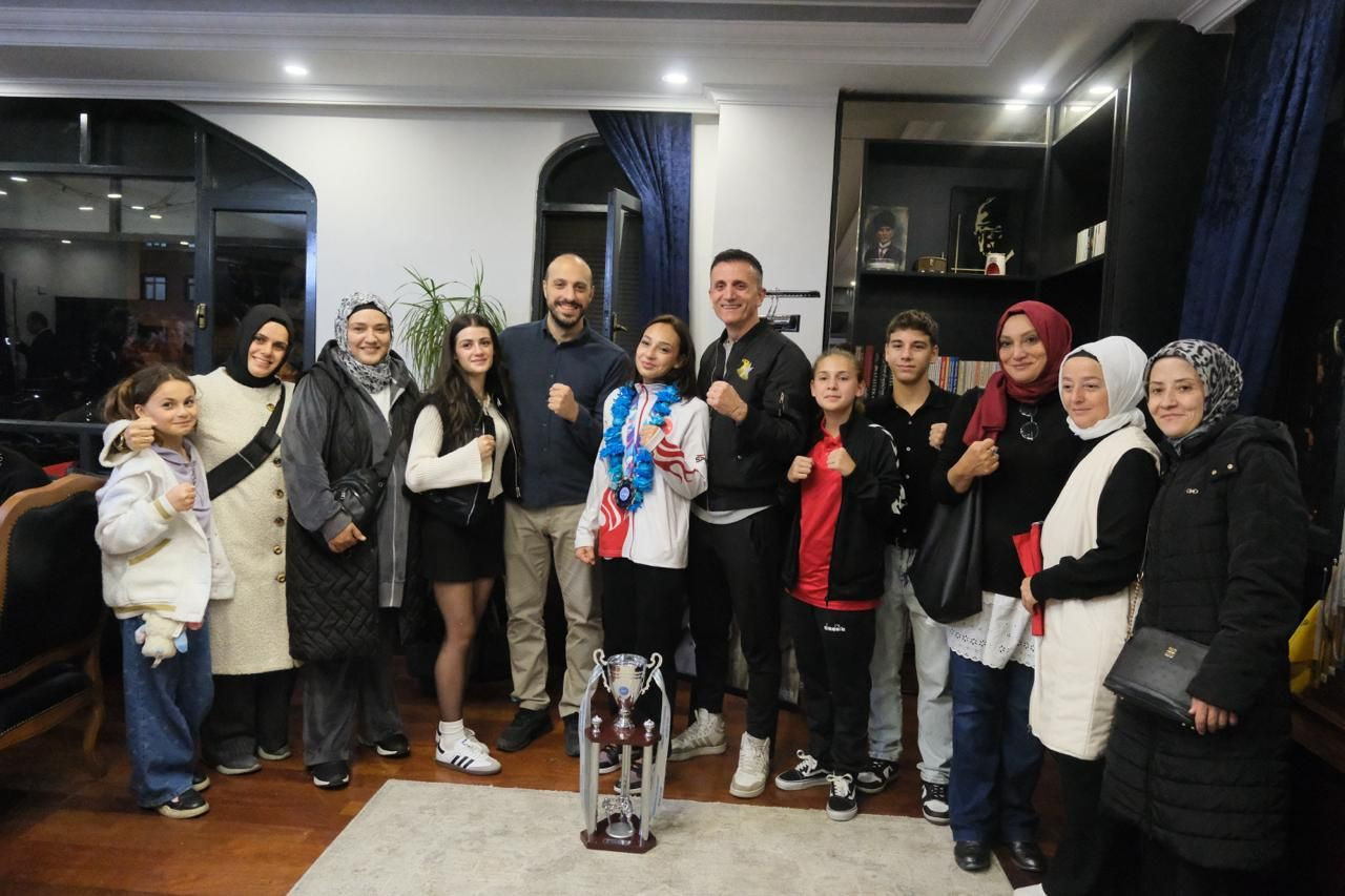 Sapanca, Dünya Şampiyonlarını Coşkuyla Karşıladı - Sayfa 3