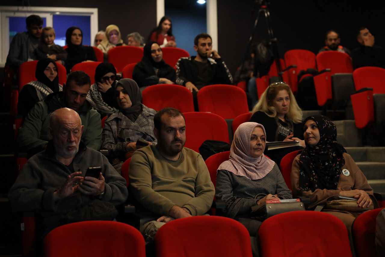 “Sahadaki Gerçekler Tüm Edebi Kurguları Yerle Bir Etti” - Sayfa 3