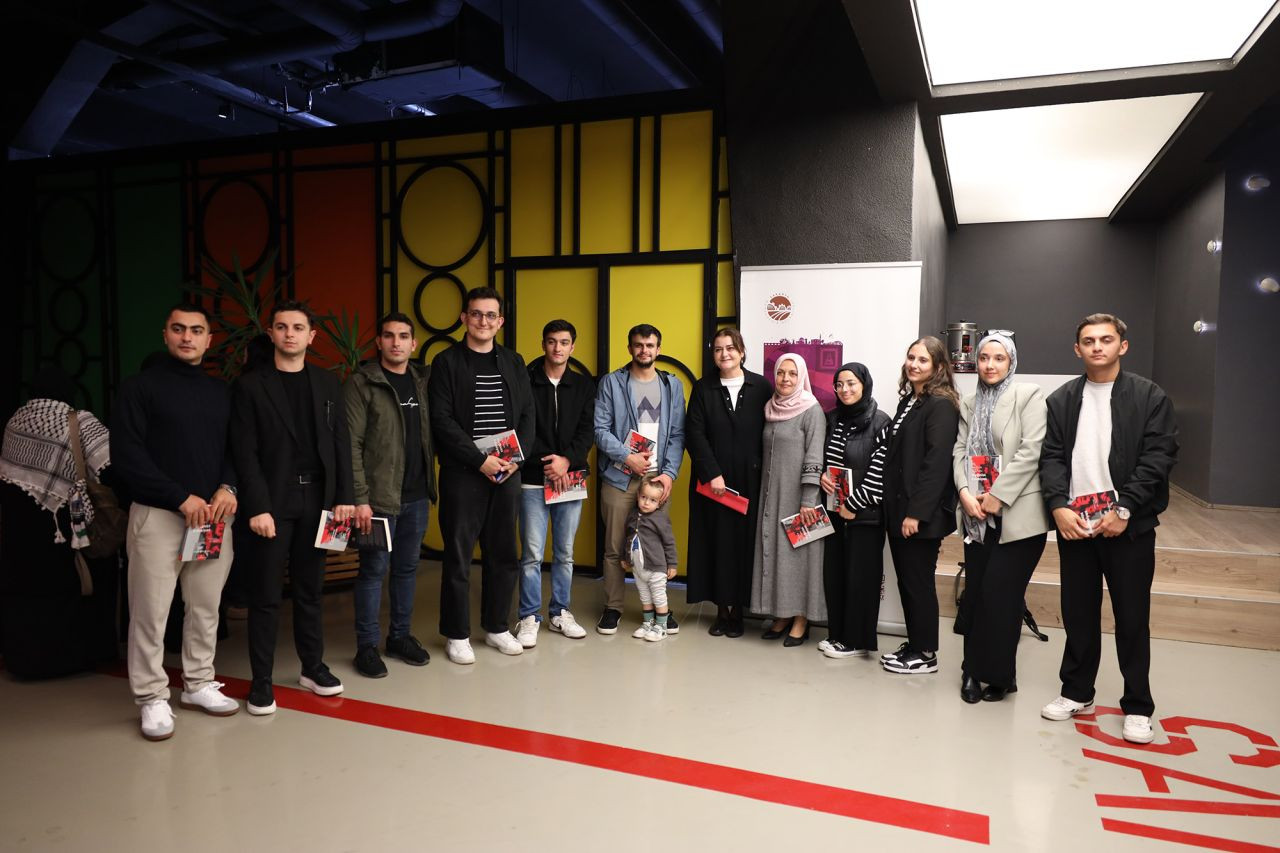 “Sahadaki Gerçekler Tüm Edebi Kurguları Yerle Bir Etti” - Sayfa 4