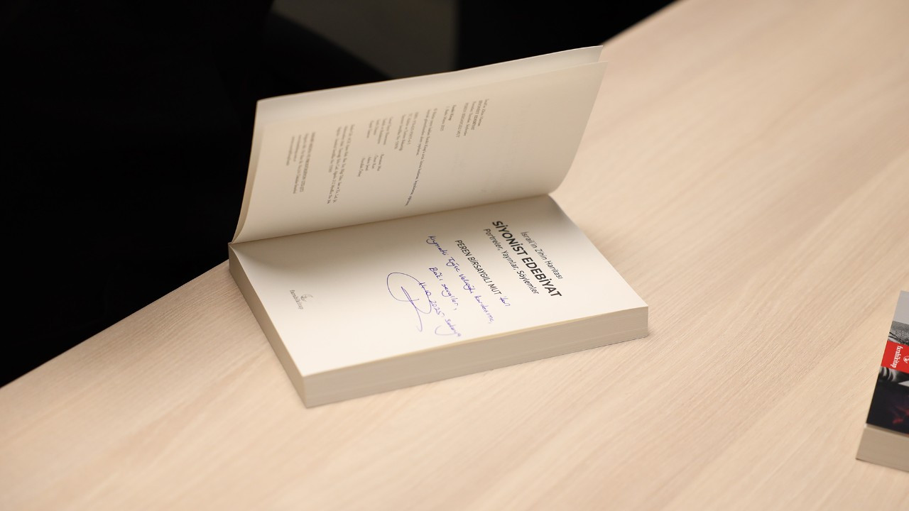 “Sahadaki Gerçekler Tüm Edebi Kurguları Yerle Bir Etti”