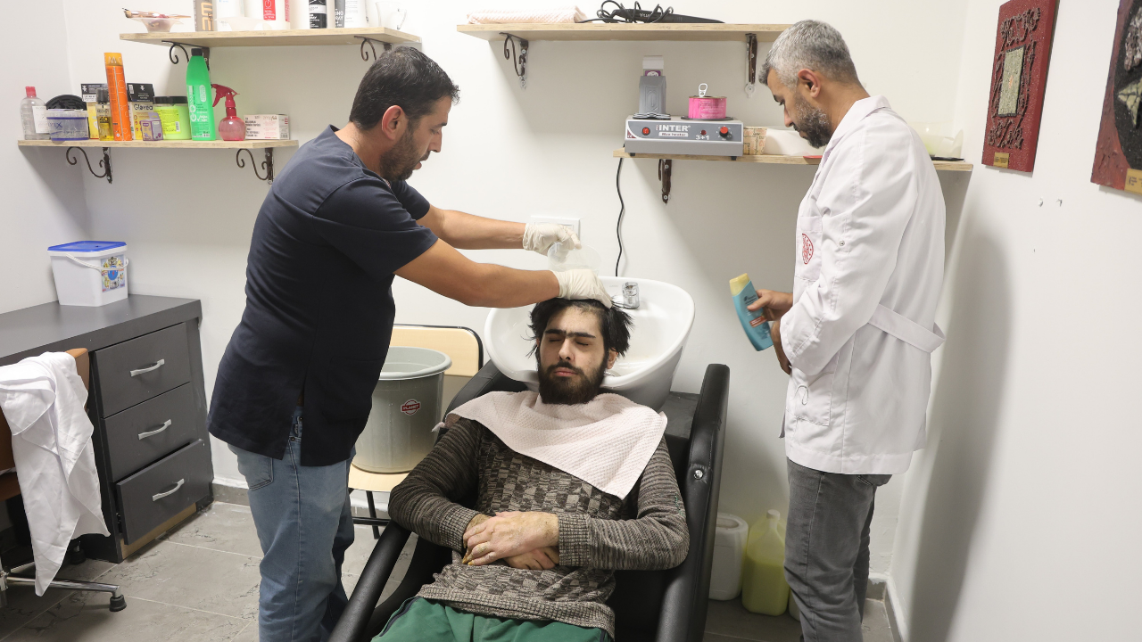 3 Yıldır Evden Çıkmayan Genç İlk Defa Dışarı Çıktı - Sayfa 4