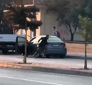 Okul Müdürüne Çocuklarının Yanında Silahlı Saldırı - Sayfa 1