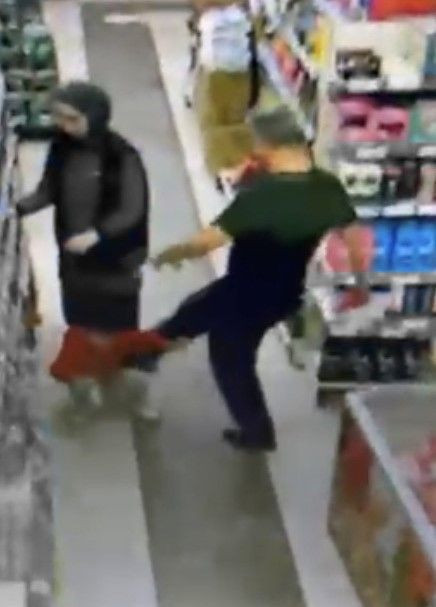 Markette Çocuğunu Tekmeleyen Baba Tutuklandı - Sayfa 2