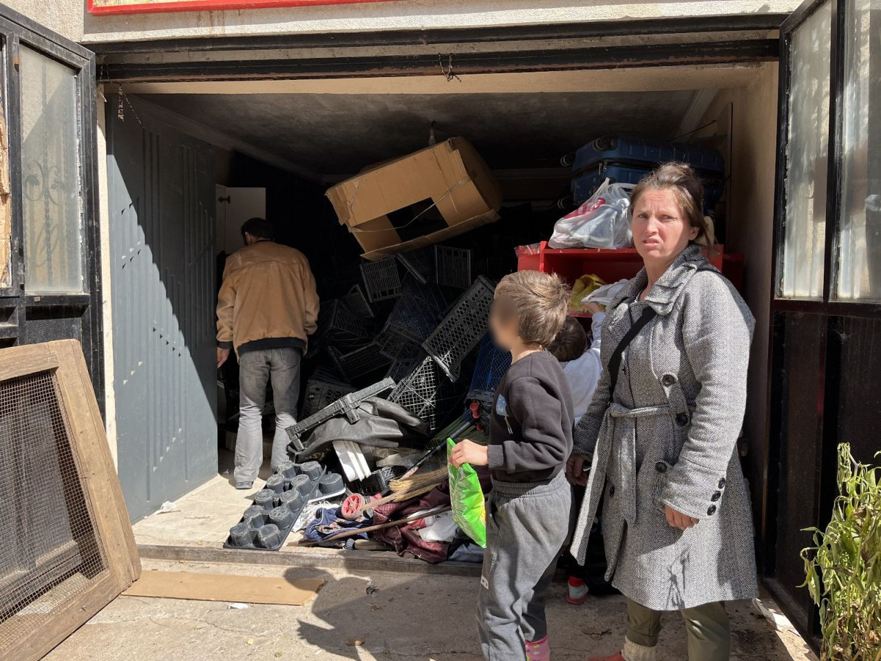İzmir'de Evden Çıkarılan Aile Ormana Sığındı - Sayfa 3